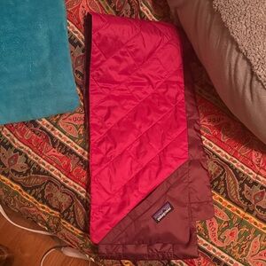 Patagonia Burgundy and Maroon Quilted Scarf